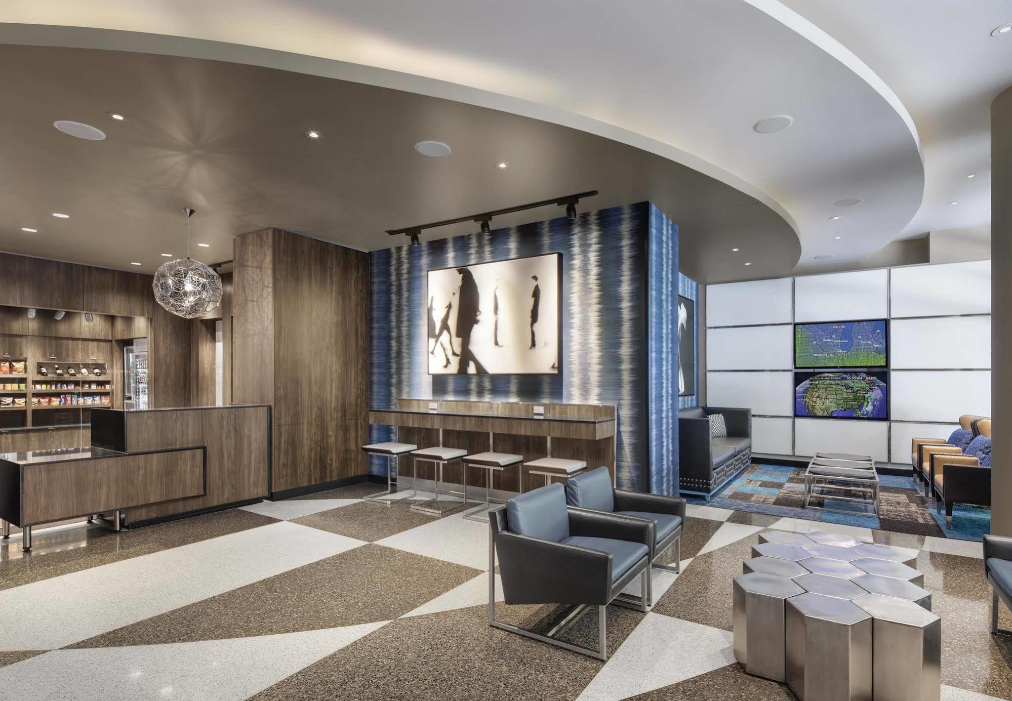 Fairfield Inn And Suites Chicago Downtown/ Magnificent Mile Zewnętrze zdjęcie