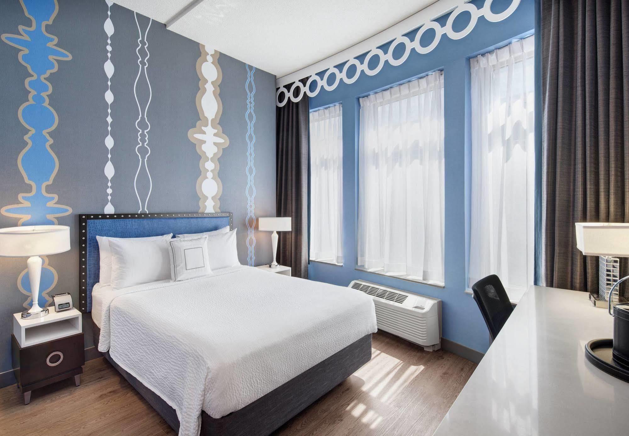 Fairfield Inn And Suites Chicago Downtown/ Magnificent Mile Zewnętrze zdjęcie